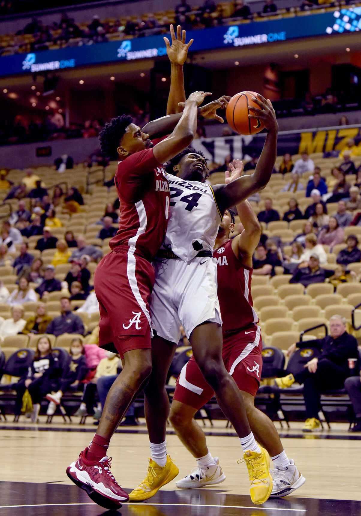 Missouri's Kobe Brown struggles to make a basket